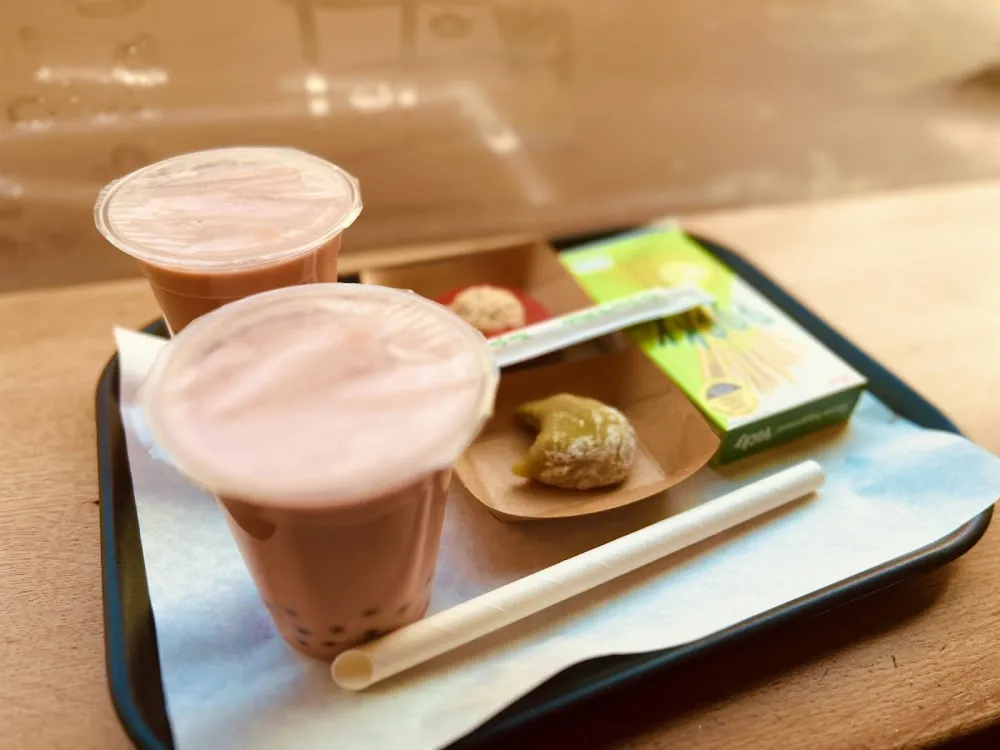 Bubble Tea Fraise Mochi À la Crème Matcha Mochi Au Sésame Pocky Matcha